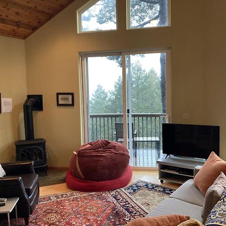 Вилла Happy Hill Retreat Shelter Cove Экстерьер фото